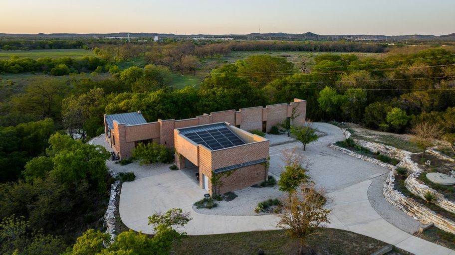 AERIAL_115_Seale_Hill_Road_DJI_20250407194345_0530_D.jpg