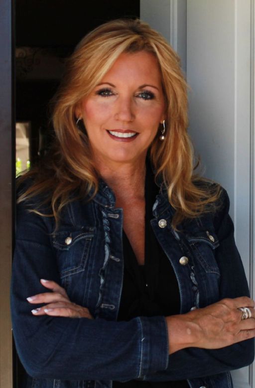 Dina Anderson