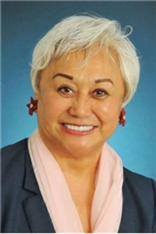 E. Dina Tennant