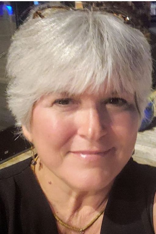 Julie Murphy