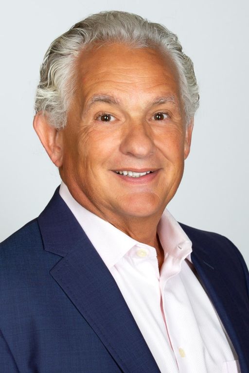 Douglas Kolker