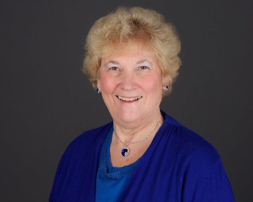 Monna Lou Henninger