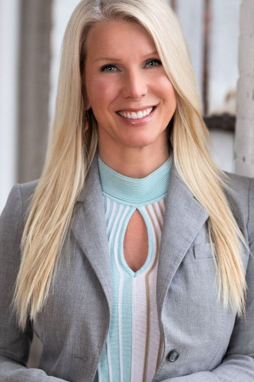 Tonia Kurth