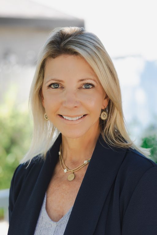 Lisa Chase