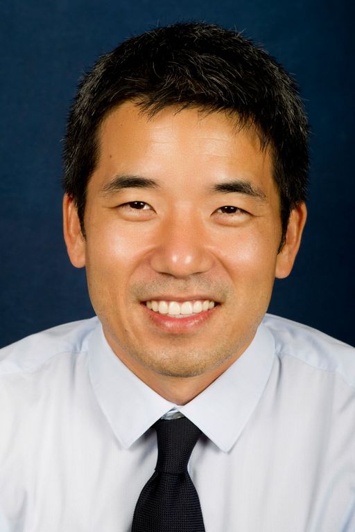 Michael Yoshino