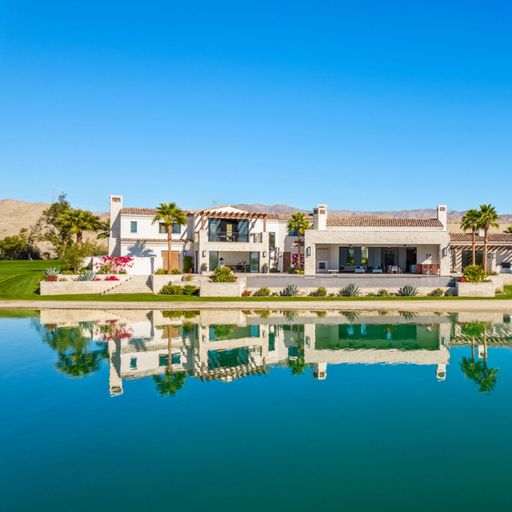 BLOG_coachella-exterior.jpg
